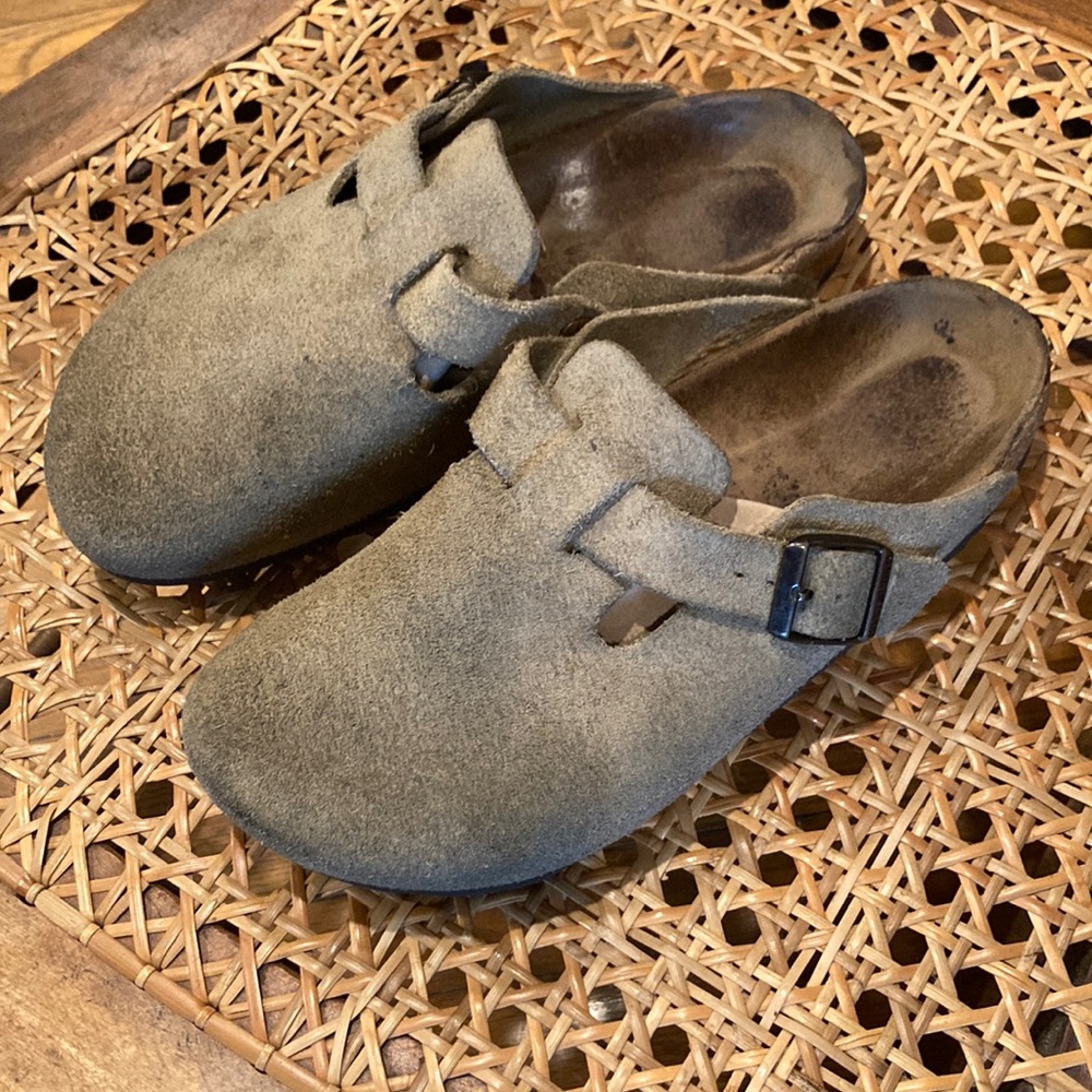 Birkenstock Boston Taupe Suede Soft Footbed Clogs, sz 38 Euro, 7-7 1/2 US